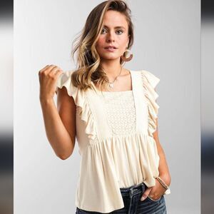 Gimmicks by BKE Cream Blouse with Elegant Design